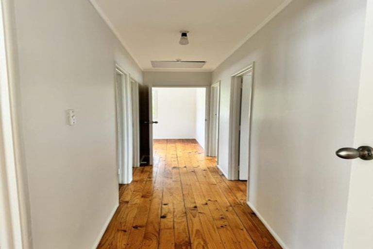 Photo of property in 7 Leonard Street, Kawakawa, 0210