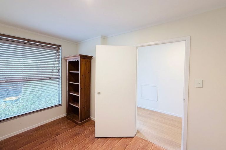 Photo of property in 152 Weatherly Road, Torbay, Auckland, 0630