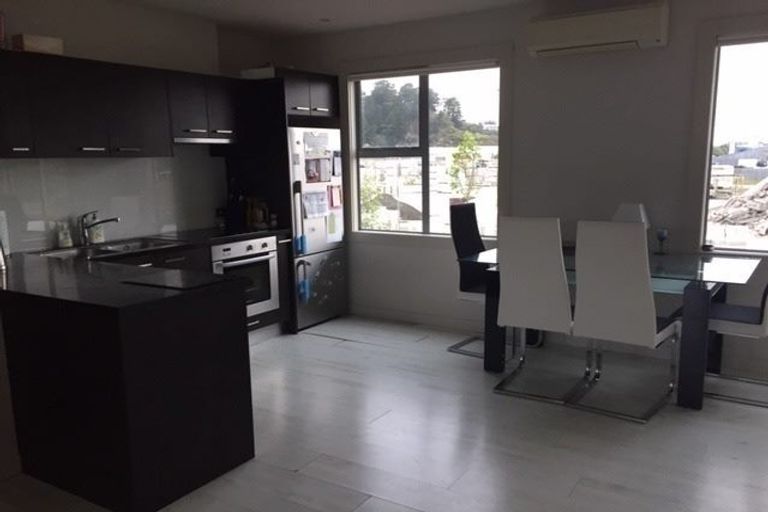 Photo of property in The Terraces, 19/9 Humber Street, Pandora, Napier, 4110