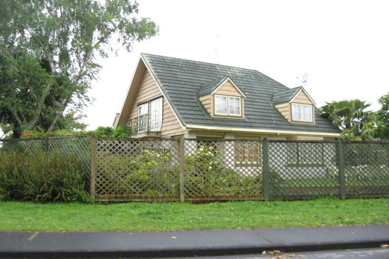 Photo of property in 16 Magnolia Avenue, Opaheke, Papakura, 2113