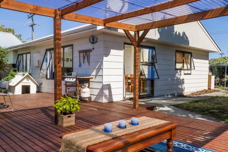 Photo of property in 2 Waimea West Road, Brightwater, 7022