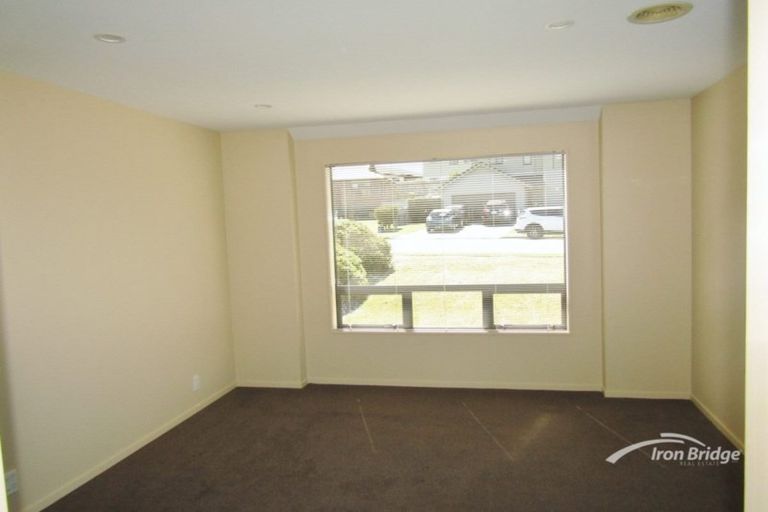 Photo of property in 3 Aotea Drive, Aotea, Porirua, 5024