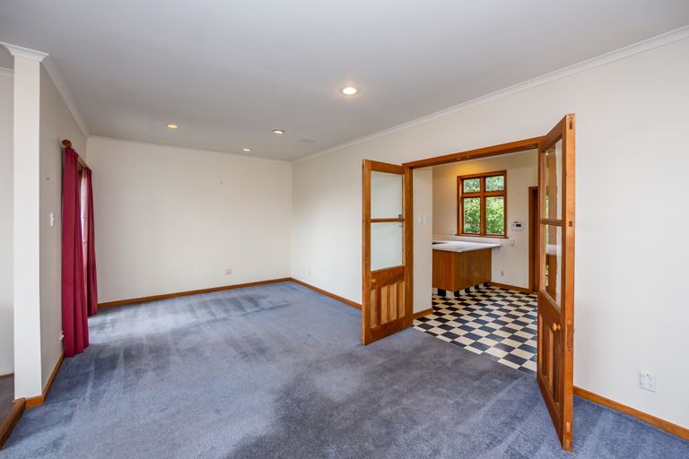 Photo of property in 330 Centaurus Road, Hillsborough, Christchurch, 8022