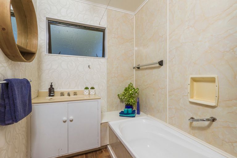 Photo of property in 2 Waimea West Road, Brightwater, 7022