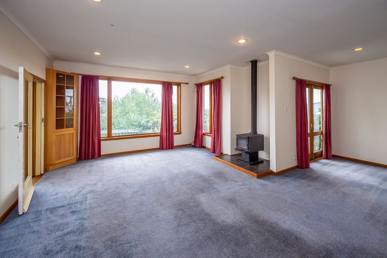 Photo of property in 330 Centaurus Road, Hillsborough, Christchurch, 8022