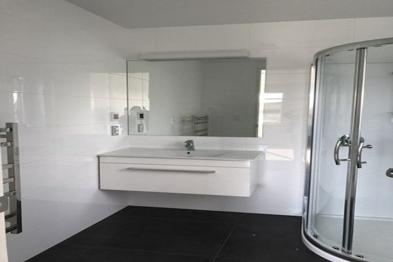 Photo of property in 18 Colonial Drive, Silverdale, 0932