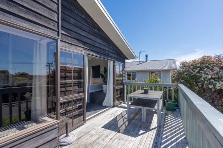 Photo of property in 16a Fincham Road, Raumati Beach, Paraparaumu, 5032