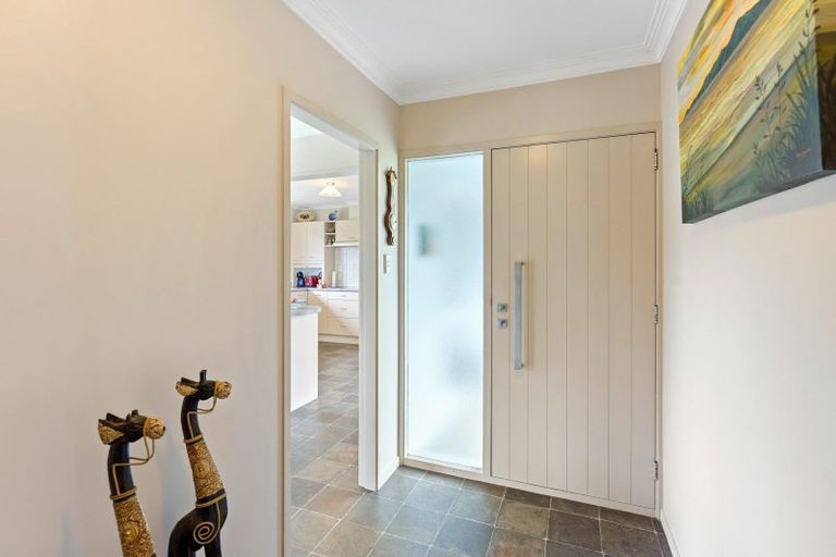 Photo of property in 921 State Highway 1, Te Horo, Otaki, 5581