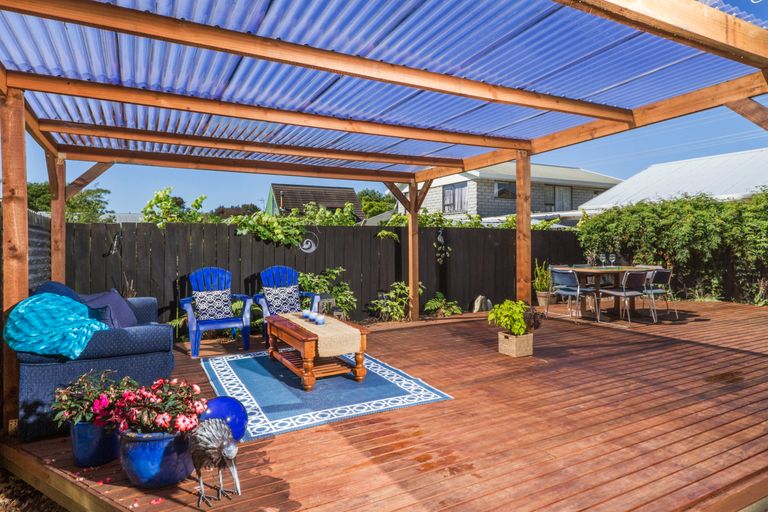 Photo of property in 2 Waimea West Road, Brightwater, 7022