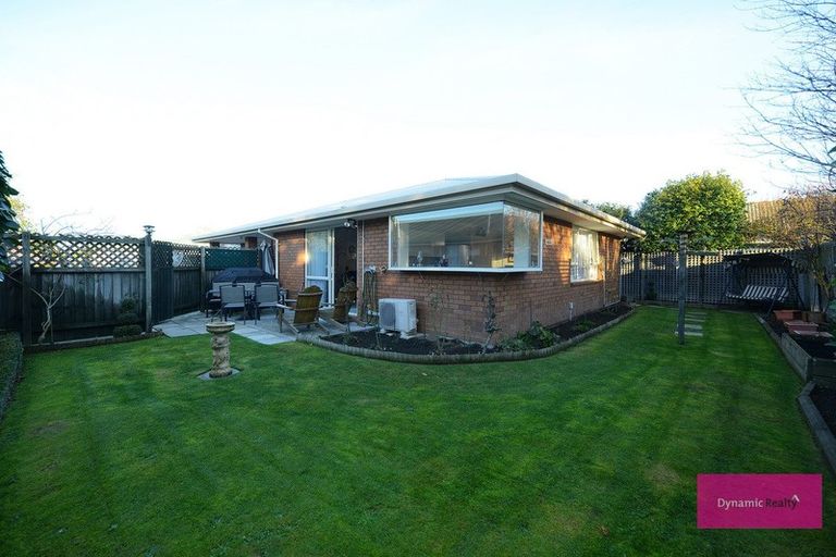 Photo of property in 8a Middlepark Road, Sockburn, Christchurch, 8042