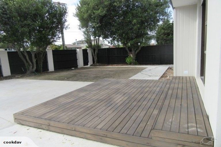 Photo of property in 1/471 Wairakei Road, Burnside, Christchurch, 8053