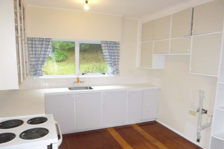 Photo of property in 39 Rangoon Street, Khandallah, Wellington, 6035