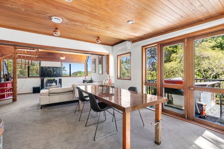 Photo of property in 110 Attwood Road, Paremoremo, Auckland, 0632