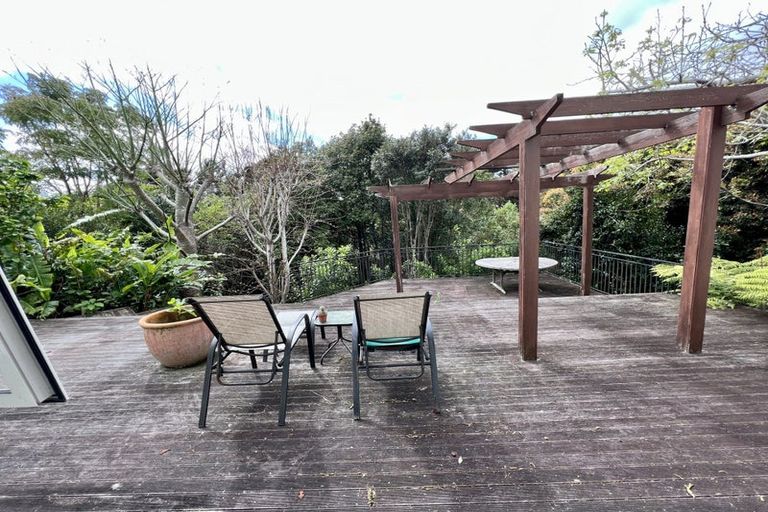 Photo of property in 40 Ravenstone Place, Chatswood, Auckland, 0626