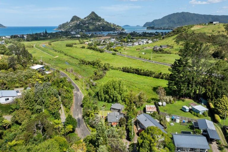 Photo of property in 9 Ocean Beach Road, Tairua, 3508
