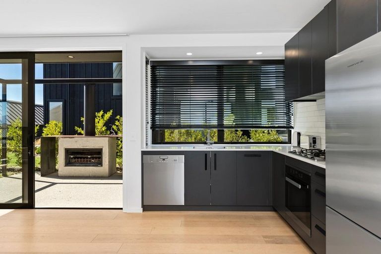 Photo of property in 12 Mckenzies Shute, Jacks Point, Queenstown, 9371