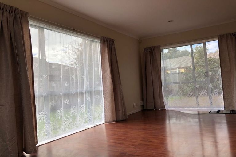 Photo of property in 16 Aviara Court, Northpark, Auckland, 2013