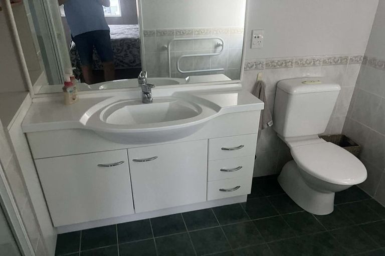 Photo of property in 114a Hetherington Road, Whangamata, 3620