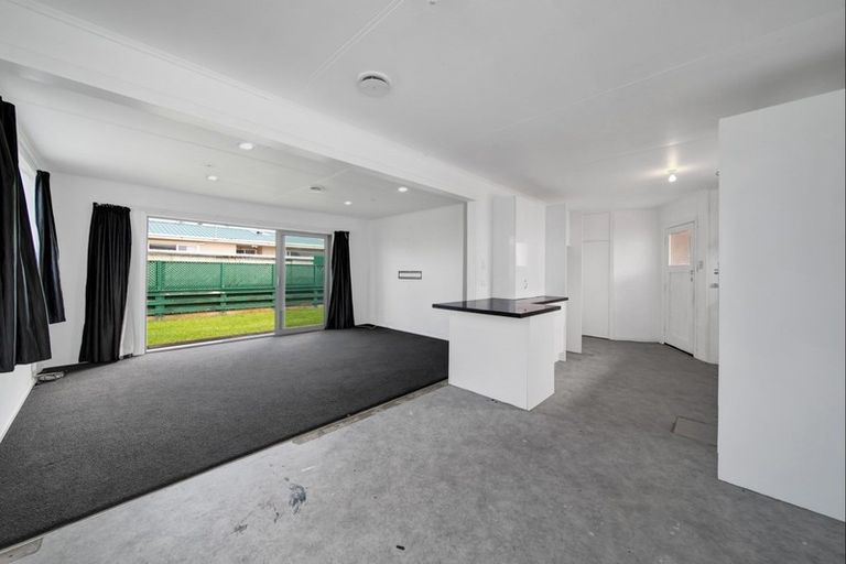 Photo of property in 34 Hume Street, Waitara, 4320
