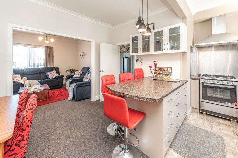 Photo of property in 16 Kawakawa Street, Whanganui East, Whanganui, 4500