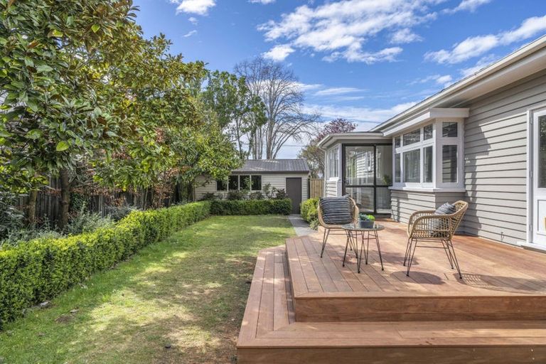 Photo of property in 167 Centaurus Road, Saint Martins, Christchurch, 8022