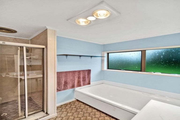 Photo of property in 2 Romilly Court, Papakura, 2110