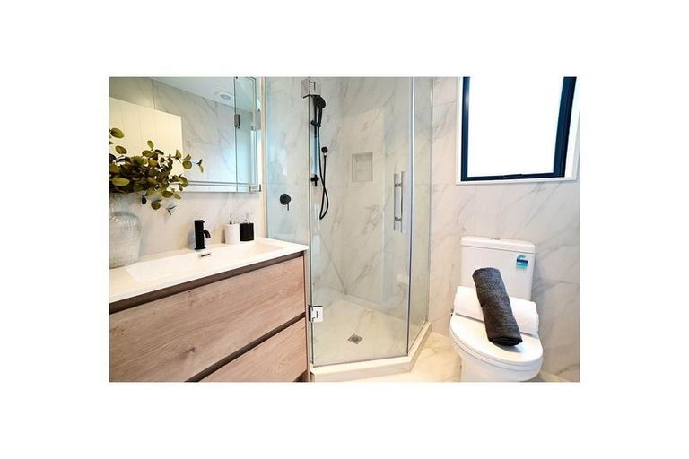 Photo of property in 31 Kiato Lane, Flat Bush, Auckland, 2019