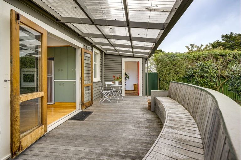 Photo of property in 11 Vigor Brown Street, Napier South, Napier, 4110