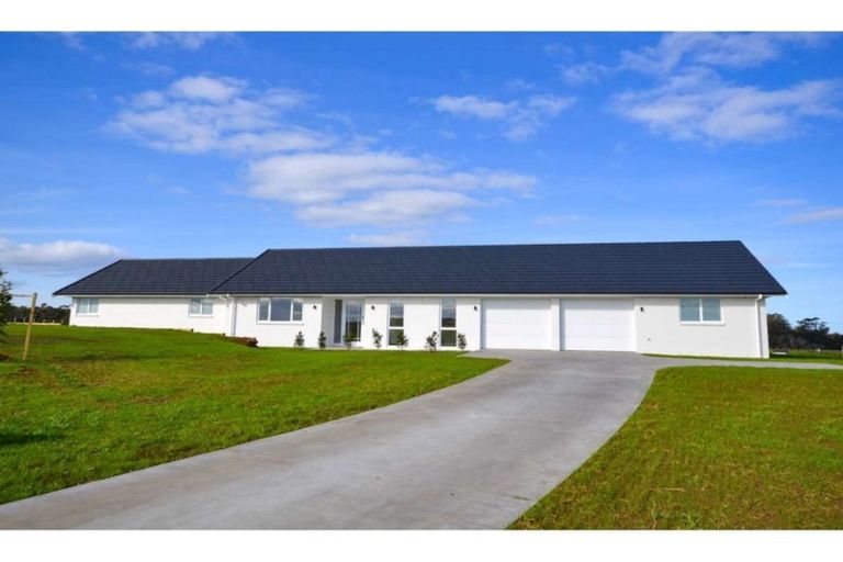 Photo of property in 4 Fernbird Grove, Kerikeri, 0294