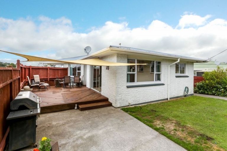 Photo of property in 181 Seaview Road, Westown, New Plymouth, 4310