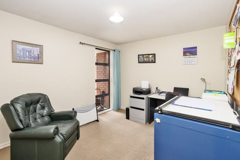 Photo of property in 8 Craig Street, Waikiwi, Invercargill, 9810