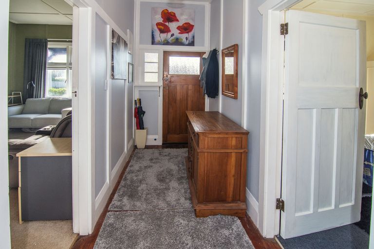 Photo of property in 1 Vivian Street, Solway, Masterton, 5810