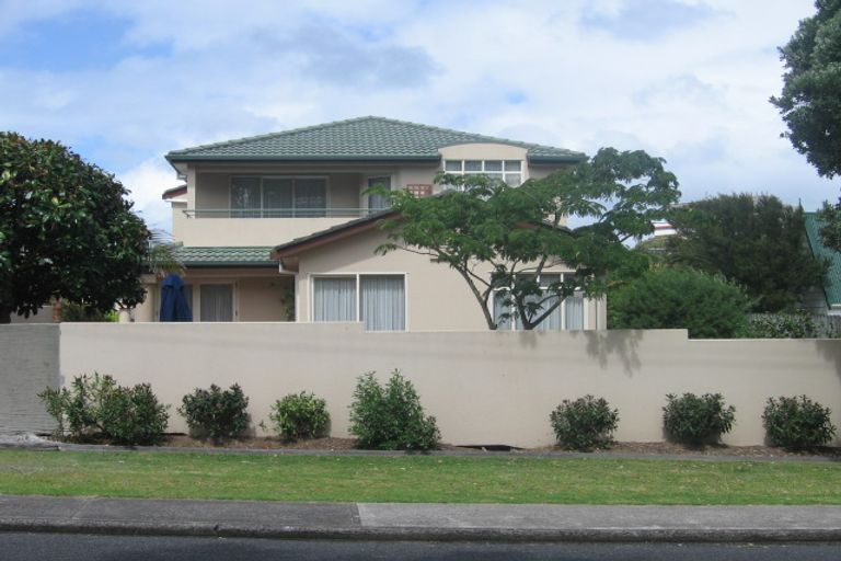 Photo of property in 2/52 Nile Road, Milford, Auckland, 0620