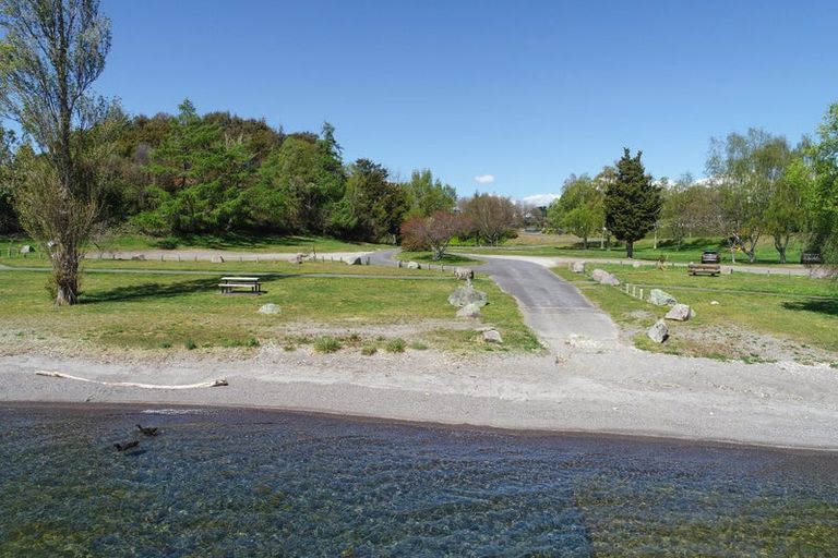 Photo of property in 19 Wharewaka Road, Wharewaka, Taupo, 3330