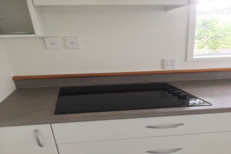 Photo of property in 14 Kallista Place, Browns Bay, Auckland, 0630