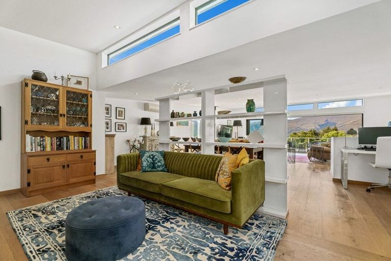 Photo of property in 77 Kent Street, Kingston, Athol, 9793