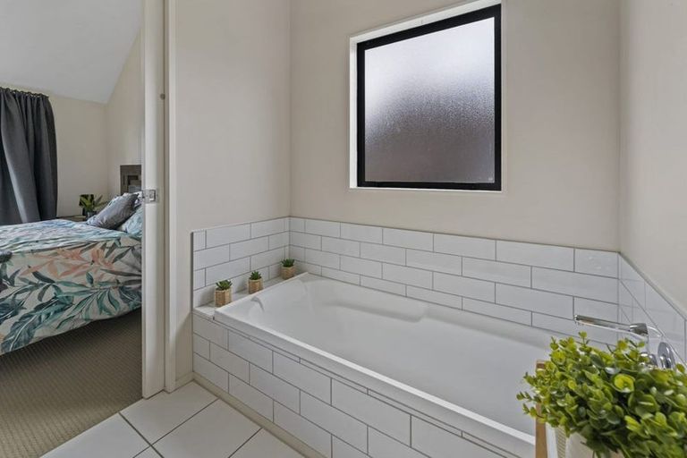 Photo of property in 8 Rochdale Way, Stoke, Nelson, 7011