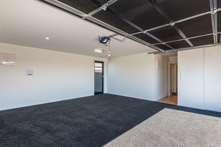 Photo of property in 37 Hotere Street, Rangiora, 7400