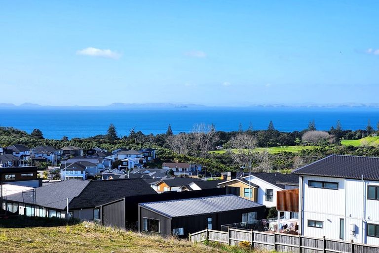 Photo of property in 49 Kumukumu Road, Long Bay, Auckland, 0630