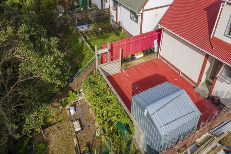 Photo of property in 19 Hollydale Grove, Churton Park, Wellington, 6037