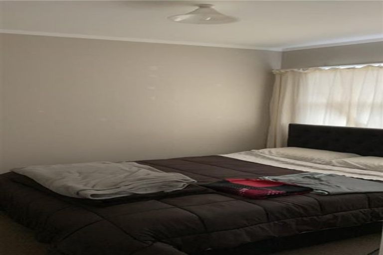 Photo of property in 5 Ashcroft Avenue, Mangere Bridge, Auckland, 2022