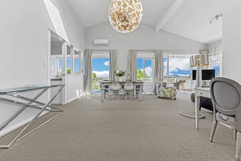 Photo of property in 2/15a Kerr Street, Devonport, Auckland, 0624