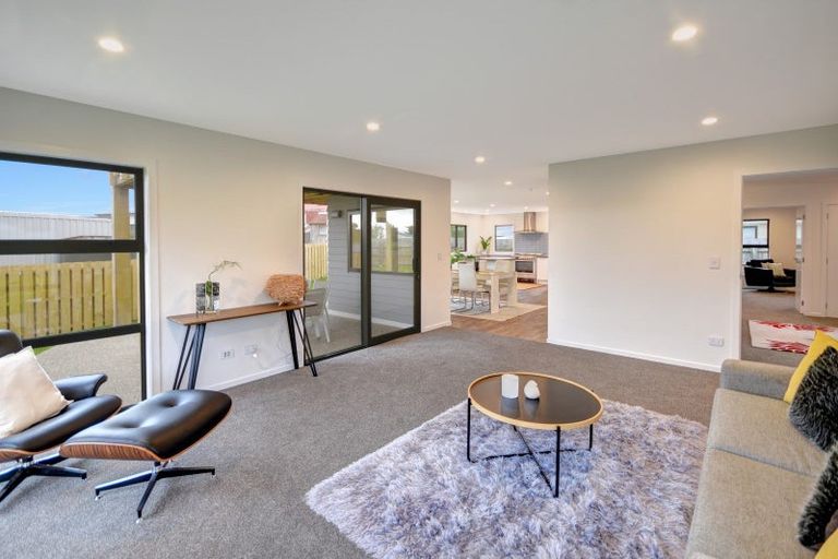 Photo of property in 9 Okahau Terrace, Warrington, 9471