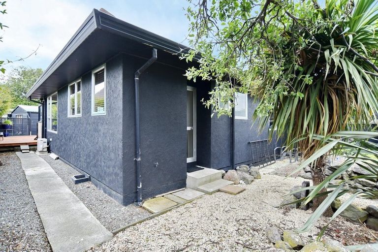 Photo of property in 2/91 Bayswater Crescent, Bromley, Christchurch, 8062