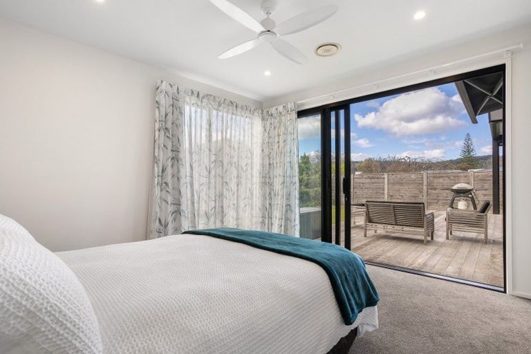 Photo of property in 121 Charleston Avenue, Whangamata, 3620