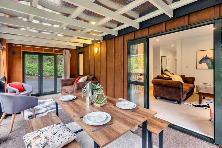 Photo of property in 96 Attwood Road, Paremoremo, Auckland, 0632