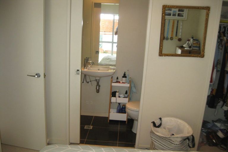 Photo of property in The Altair, 29/120 Rintoul Street, Newtown, Wellington, 6021