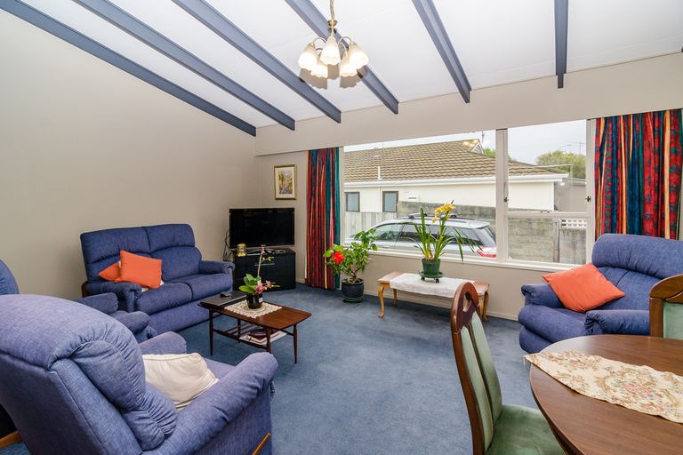 Photo of property in 13b Royal Crescent, Saint Kilda, Dunedin, 9012