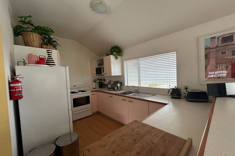 Photo of property in 40 Capell Avenue, Lake Hawea, 9382