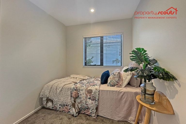 Photo of property in 2/12 Manuwai Road, Torbay, Auckland, 0630